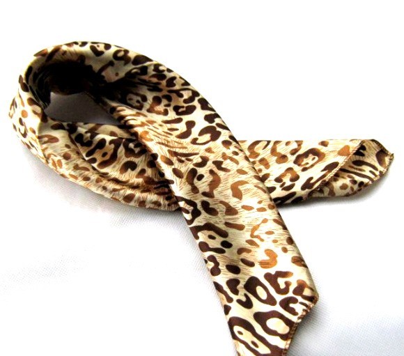 Ladies Gorgeous Leopard Print Silky Scarf 